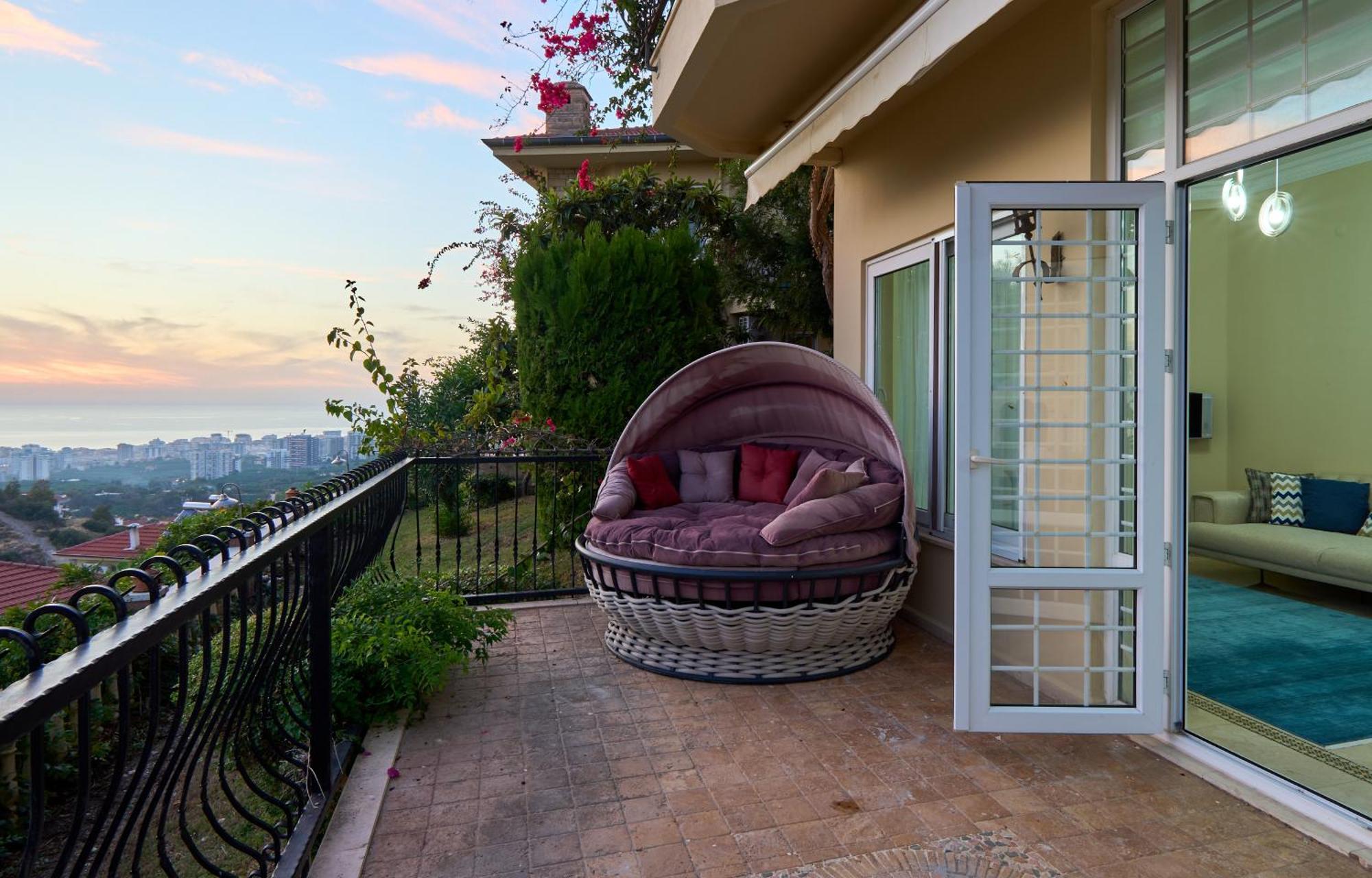 Villa In Goldcity Tourizm Complex